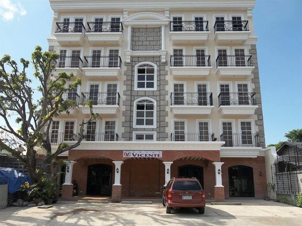 Hotel Emilia Davao Luaran gambar