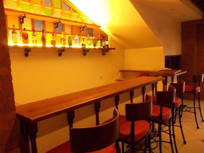 Hotel Emilia Davao Luaran gambar