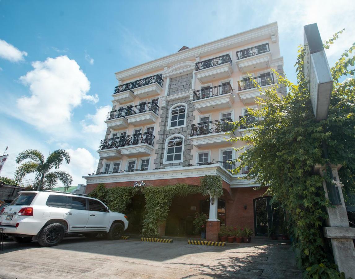Hotel Emilia Davao Luaran gambar